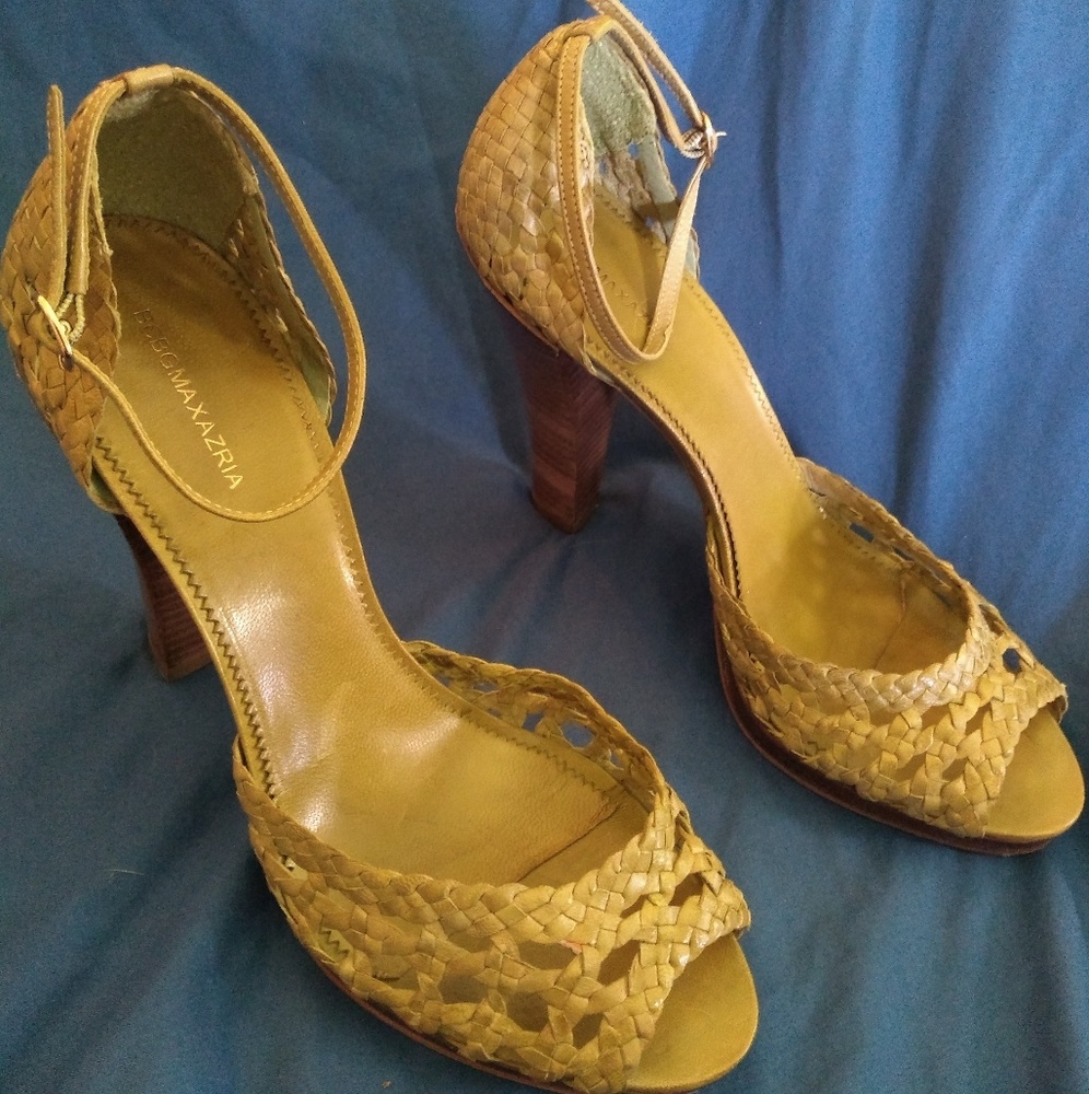 BCBGMAXAZRIA Genuine Leather and Wood Heels Sz 10